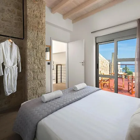 Modern In With Private Pool Lachania