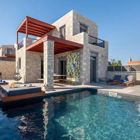 Modern In With Private Pool