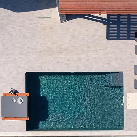 Villa Modern In With Private Pool *